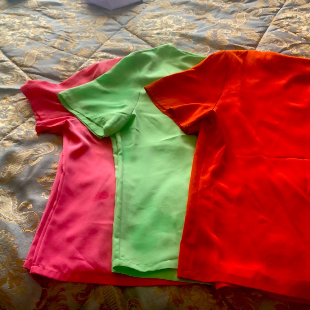 Three large tops that fits like medium  3 for $25